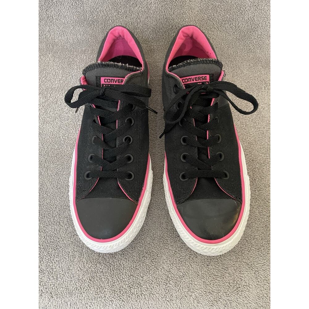 Converse All Star Chuck Taylor Size womens 9 Black/Pink